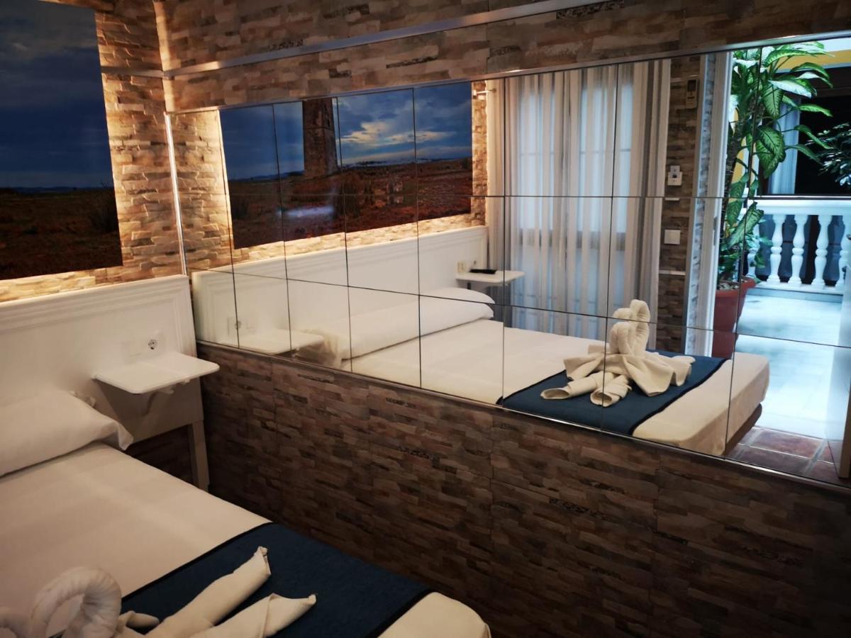 Hostal Costa De La Luz 콘일데라프론테라 외부 사진
