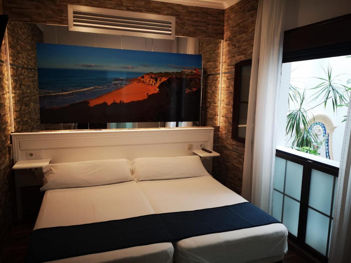 Hostal Costa De La Luz 콘일데라프론테라 외부 사진